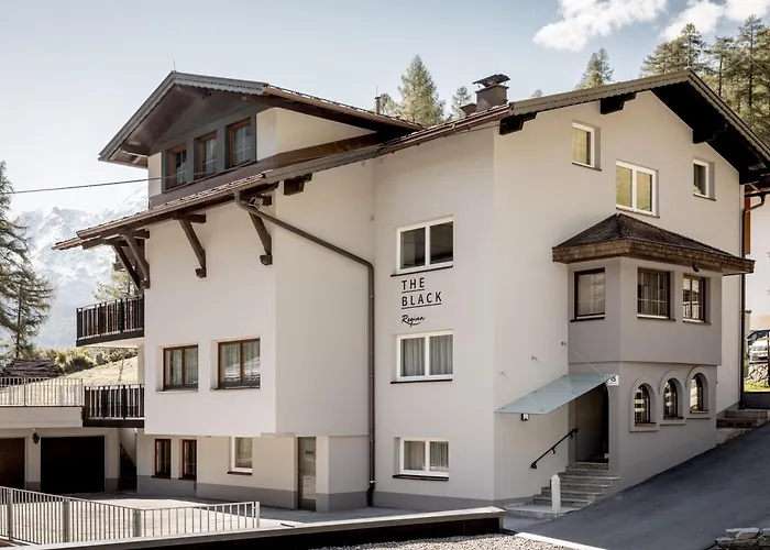 The Black By Regina * Sölden